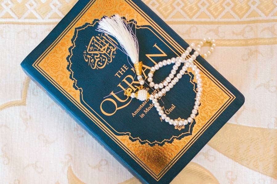eid gifting prayer beads